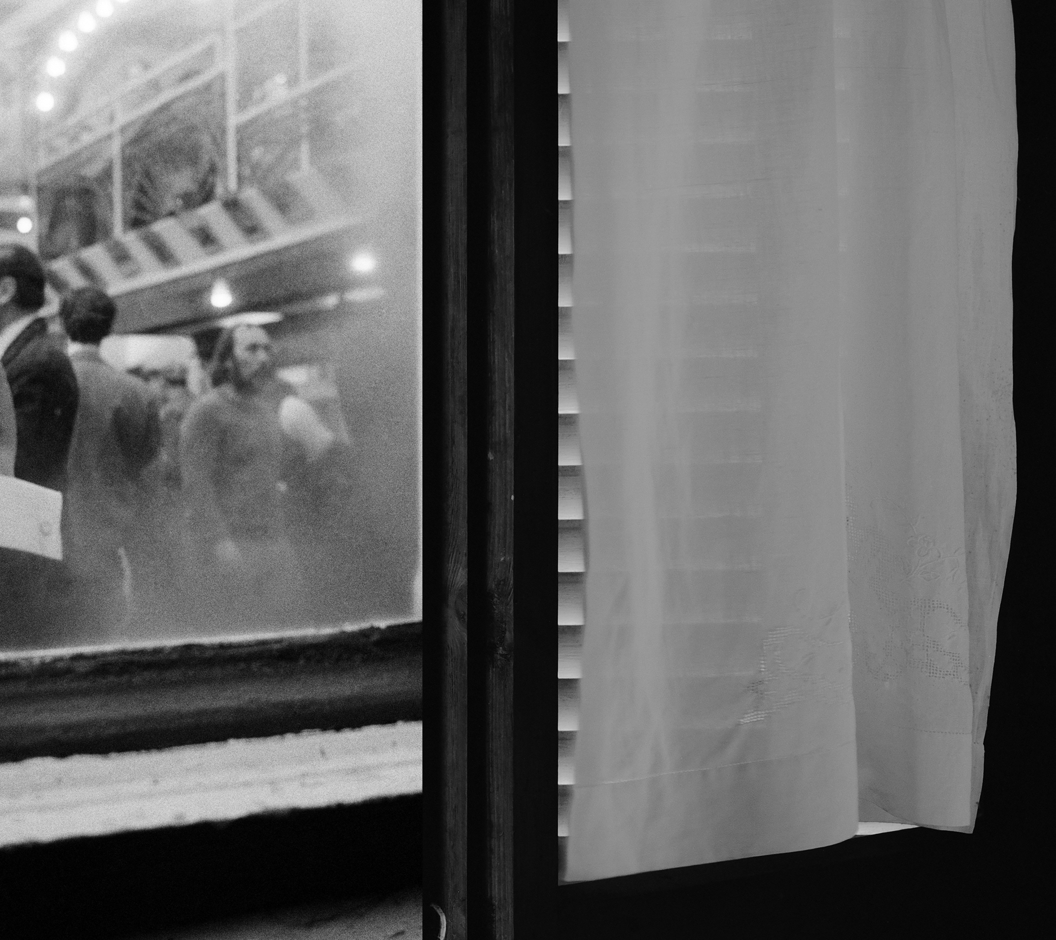 Martina Sauter, the conformist/window, 2017, © Martina Sauter und Nachlass/Estate Angelo Novi, VG Bild-Kunst, Bonn 2026 Martina Sauter, the conformist/window, 2017, © Martina Sauter und Nachlass/Estate Angelo Novi, VG Bild-Kunst, Bonn 2026