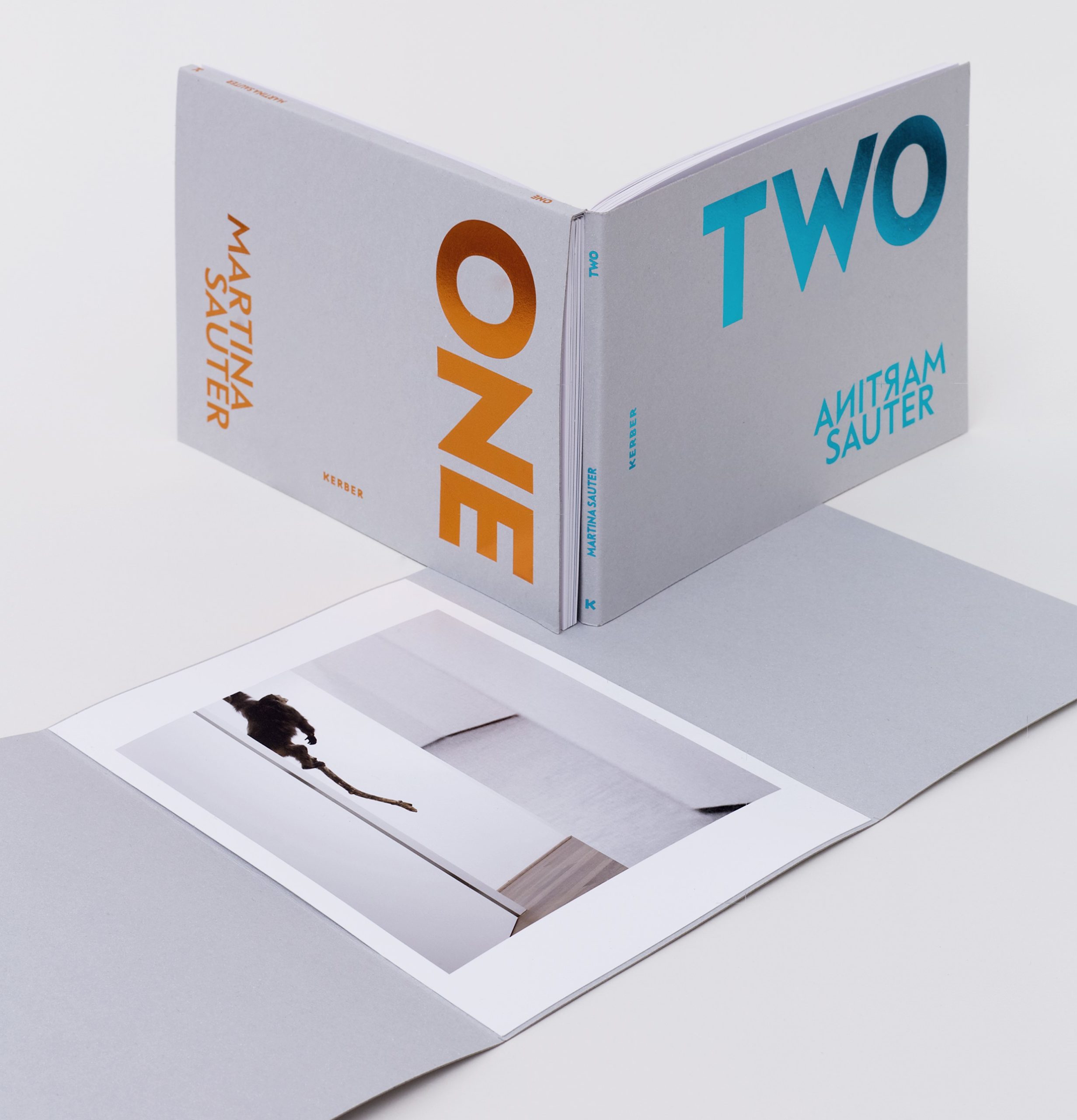 Martina Sauter, Buch One/Two & Edition "11", 2022, © Martina Sauter und VG Bild-Kunst, Bonn 2026 Martina Sauter, Buch One/Two & Edition "11", 2022, © Martina Sauter und VG Bild-Kunst, Bonn 2026